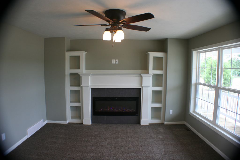 FIREPLACE IN LIVING ROOM